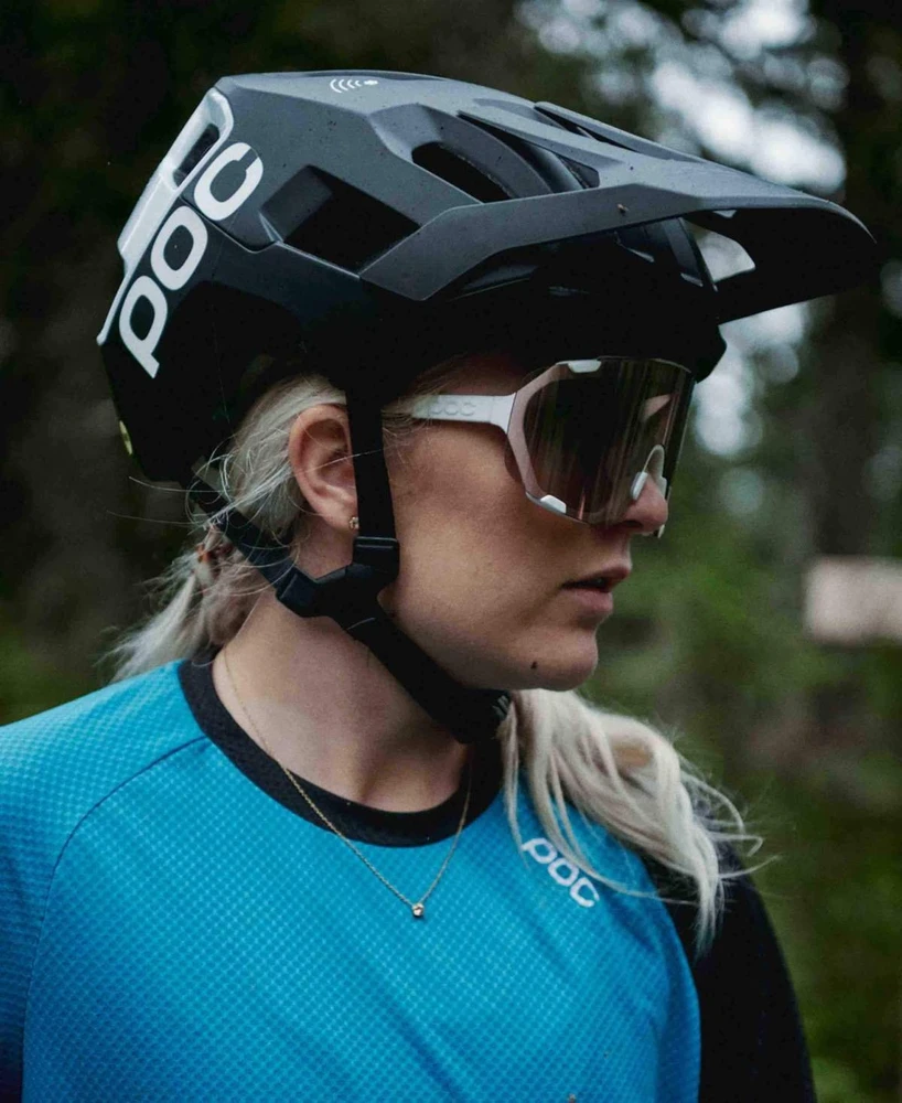 POC Kortal Race MIPS Juodas