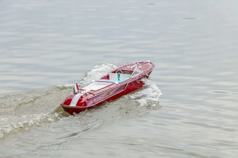 Tamiya Carson Bella Luisa 2,4G 100% RTR