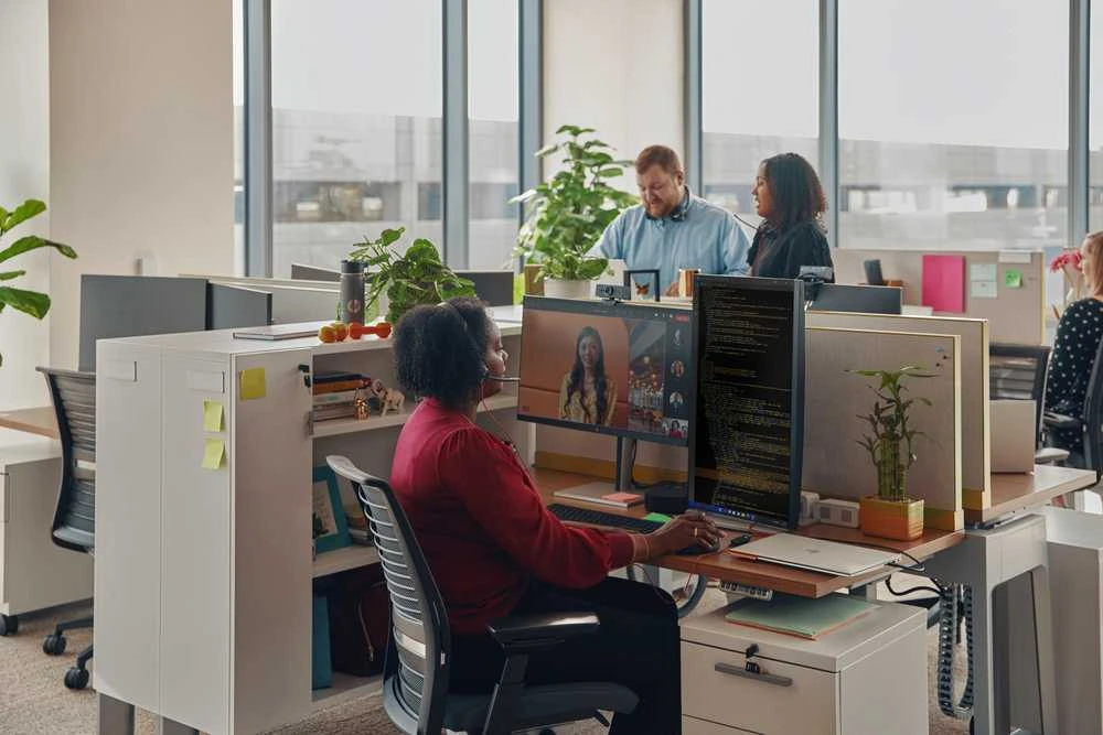 Ausinės POLY Blackwire 3310 Microsoft Teams sertifikuota ausinė + USB-C/A adapteris TAA