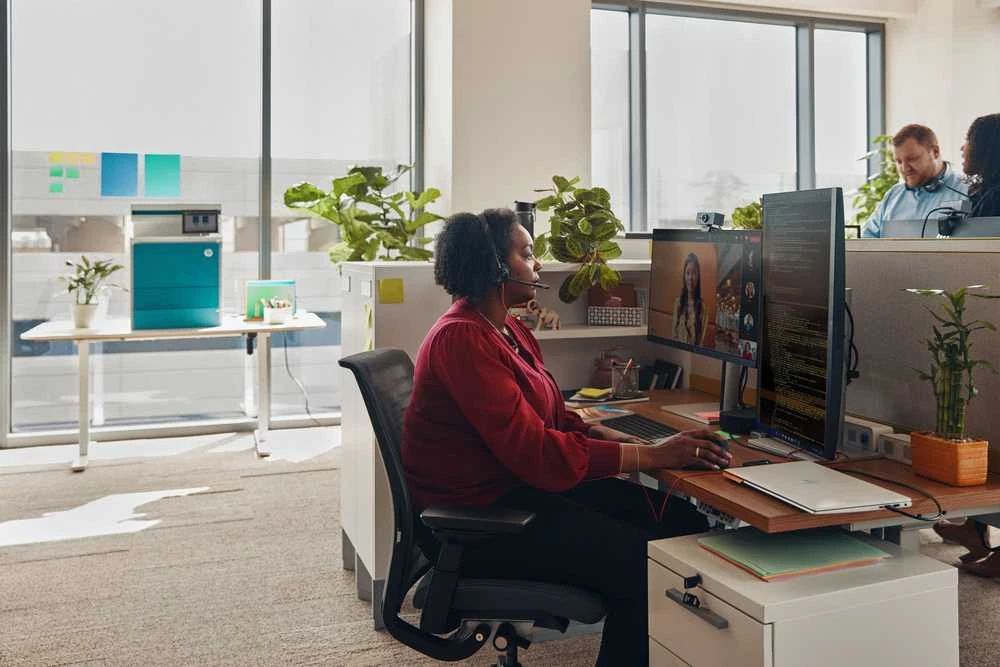 Ausinės POLY Blackwire 3310 Microsoft Teams sertifikuota ausinė + USB-C/A adapteris TAA