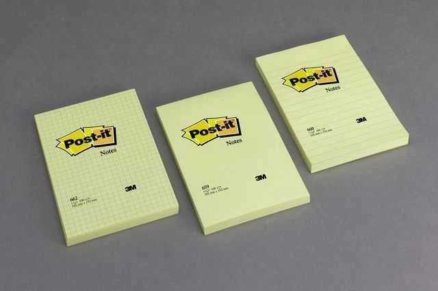 Post-it lipnių lapelių rinkinys su langeliais ir linijomis