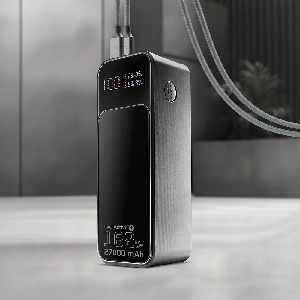 „everactive“ išorinė baterija 27 000 mAh, 1x USB, 2x USB-C, 162,5 W, QC4+, žibintuvėlis, LCD ekranas, juodas