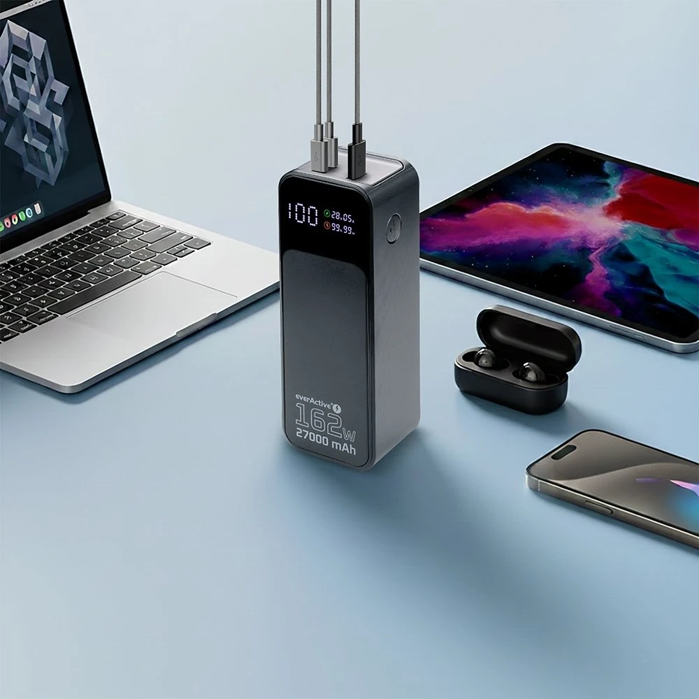 „everactive“ išorinė baterija 27 000 mAh, 1x USB, 2x USB-C, 162,5 W, QC4+, žibintuvėlis, LCD ekranas, juodas