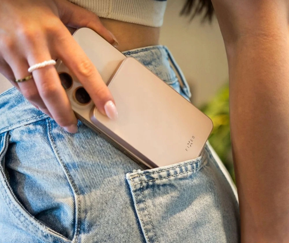 Fixed Fiksuotas „MagZen 5 Crystal Qi2 5000 mAh 20W“ rožinis