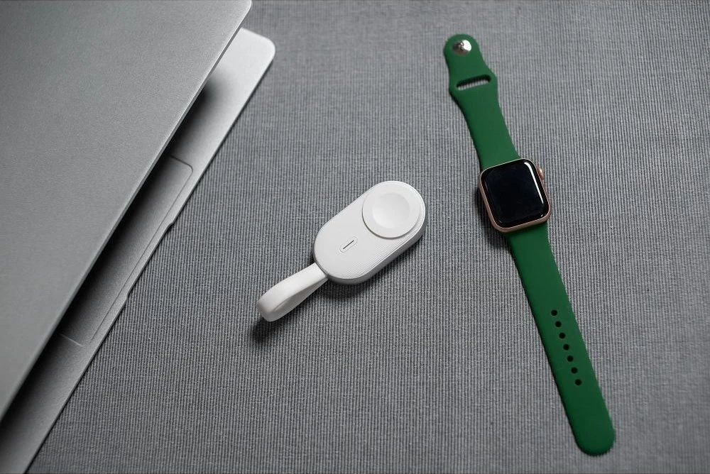 FORCELL F-ENERGY Mini Power Watch Powerbank 1A 2,5W 1200 mAh baltas