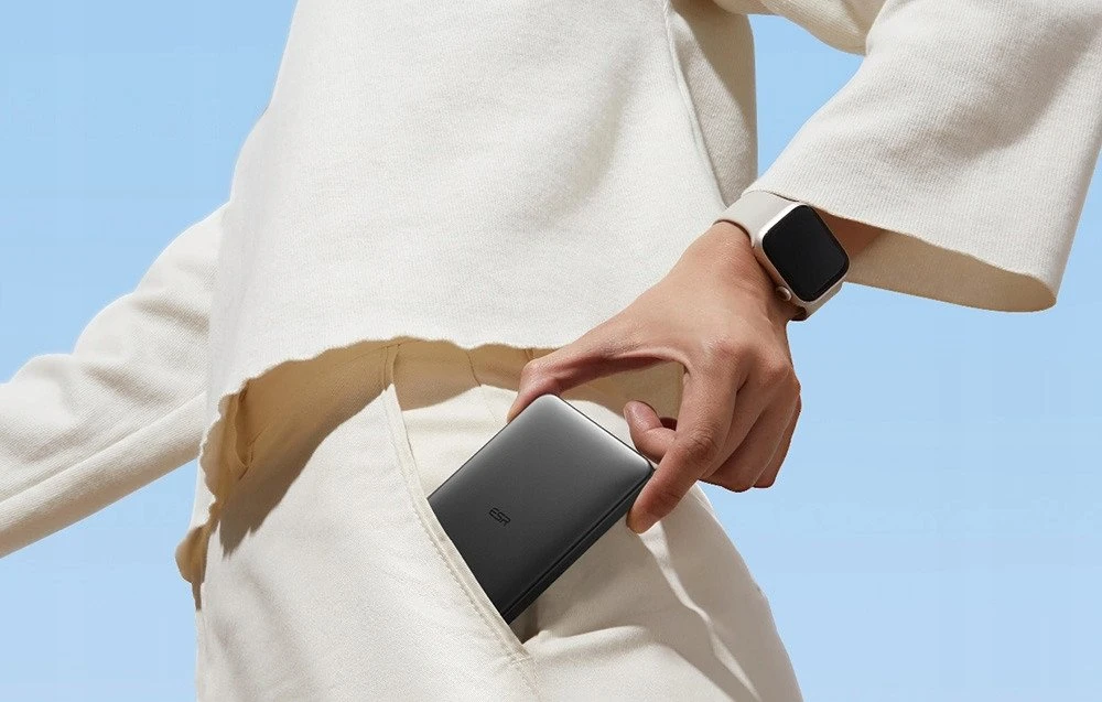 ESR Qi2 MagSlim 5000 mAh magnetinė išorinė baterija (juoda)