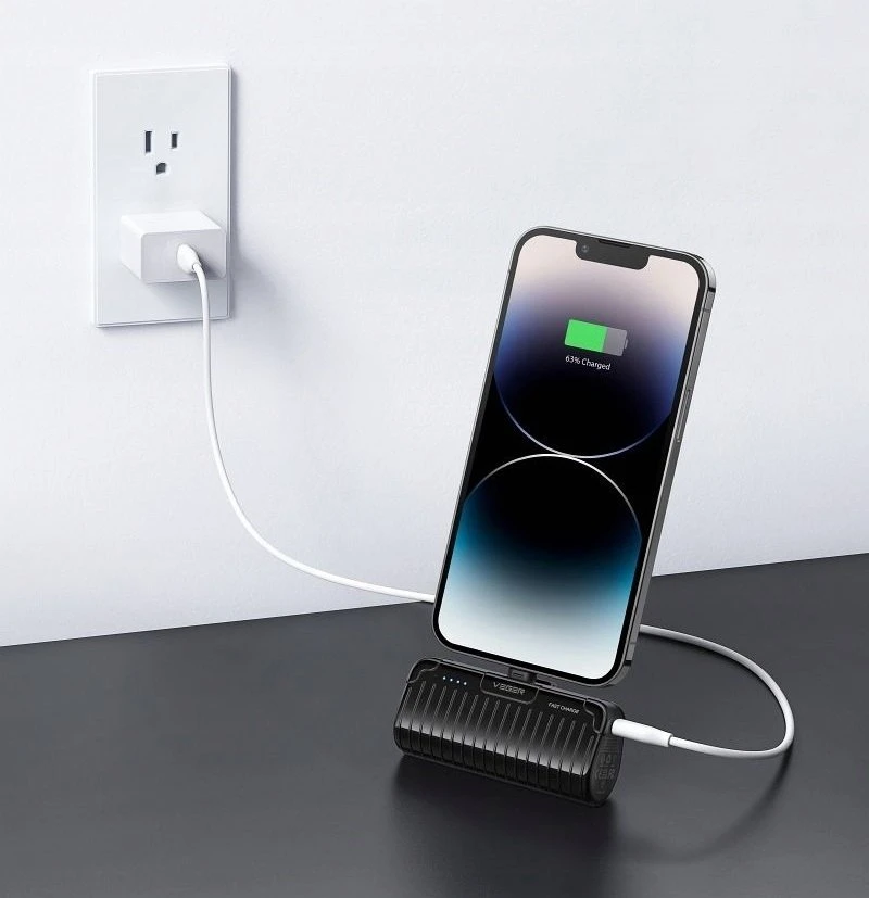 Nešiojamoji baterija Veger PlugOn (W0558P) PD QC3.0 2,4A 20W 5000 mAh su integruota jungtimi Lightning juodas