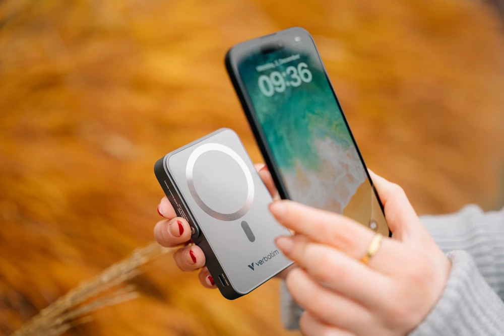 Powerbank Verbatim Charge n Go 10000mAh su stoveliu Magnetic Wireless mėlynos spalvos 32266