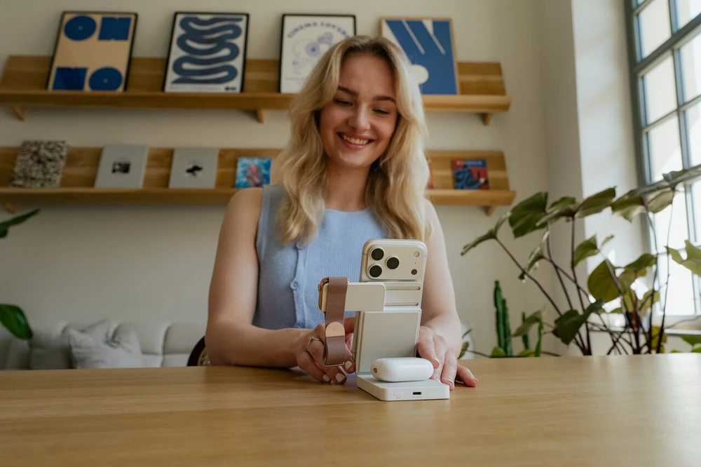 „Verbatim Charge ‘n’ Go Qi2 3-in-1“ magnetinė belaidė išorinė baterija, 10000 mAh, USB-C, Baltas