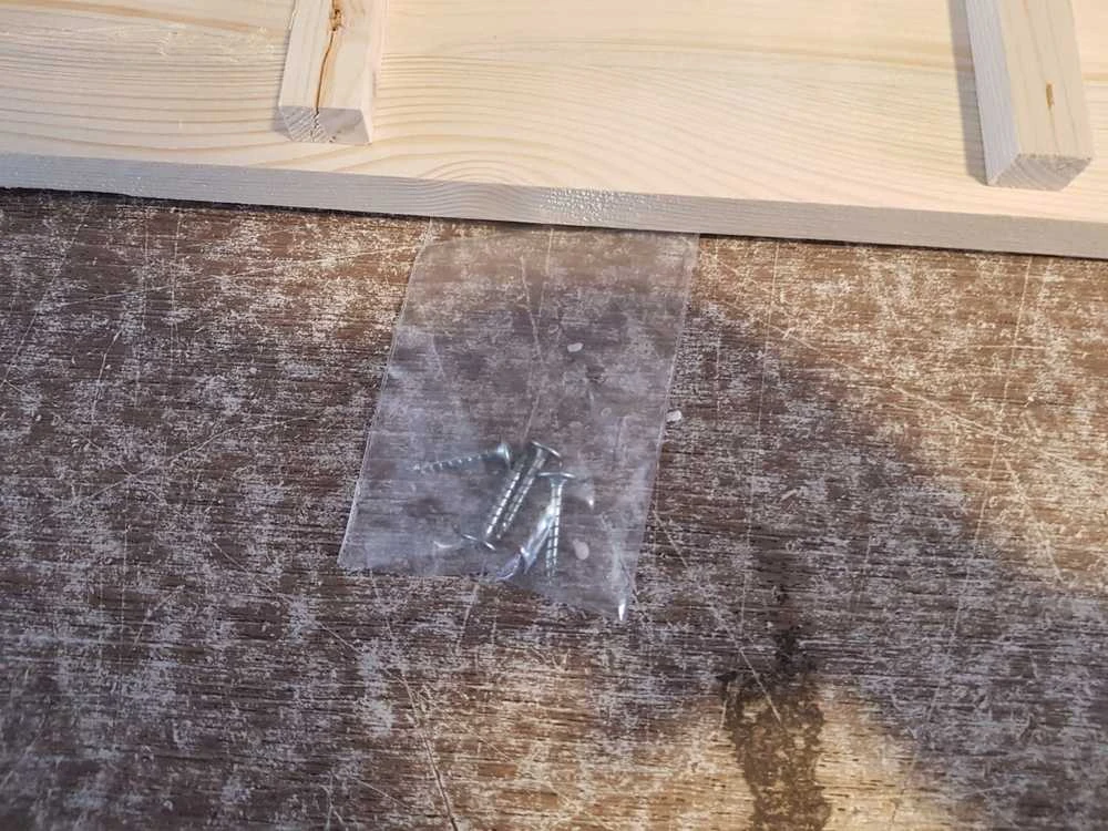 USB adapterio montavimo varžtai maišelyje
