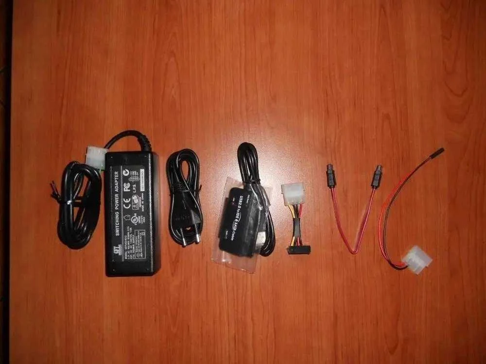 „PremiumCord“ – USB 2.0 IDE + SATA ryšys su „Cavi“ ir „Rete“ maitinimo šaltiniu