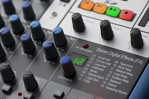 Garso pultas Presonus StudioLive AR12c