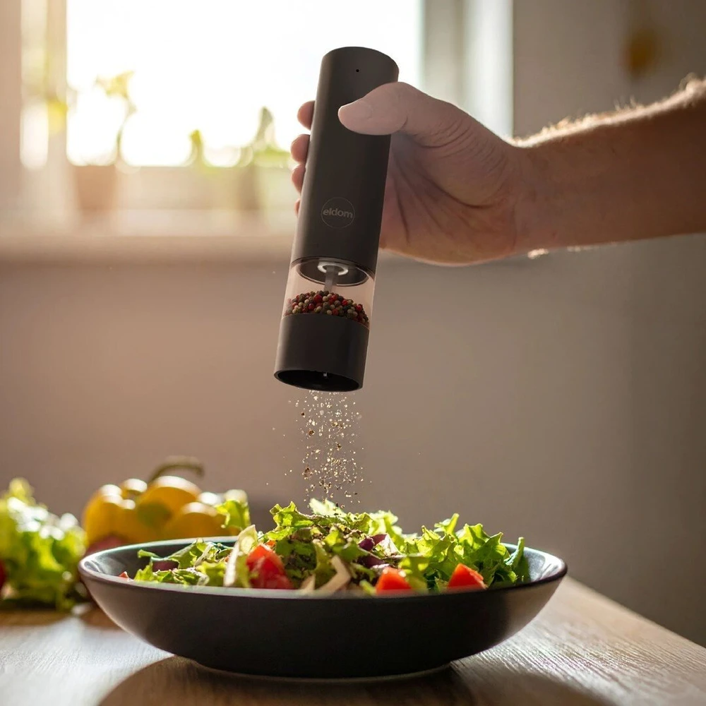 ELDOM ZMP5 BATTERY-POWERED PEPPER AND SALT GRINDER SET WITH STAND, Juodas