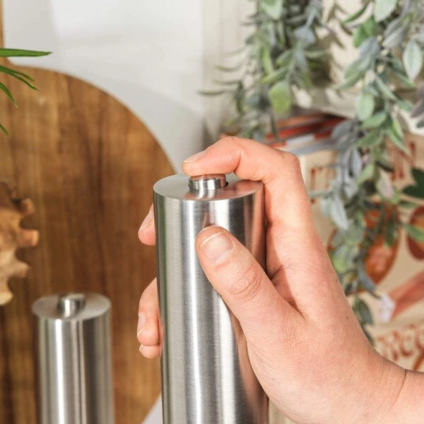 Prieskonių malūnėlis Salter 7522 SSTUR15 Stainless Steel Electric Salt &amp, Pepper Mills (T-MLX42484)