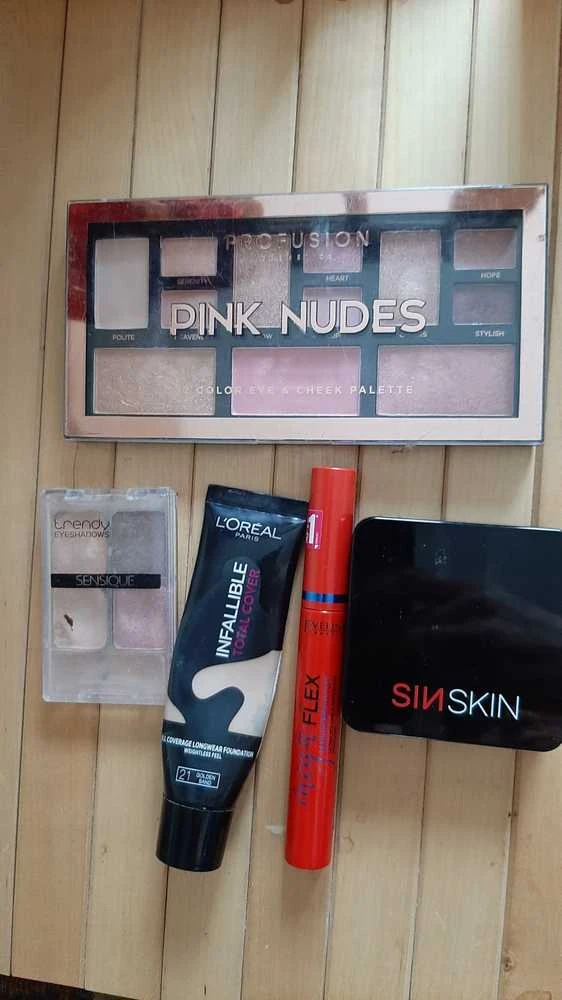 Profusion Mini Artistry Eyeshadow Palette Rožinė Nudes 1.5 g