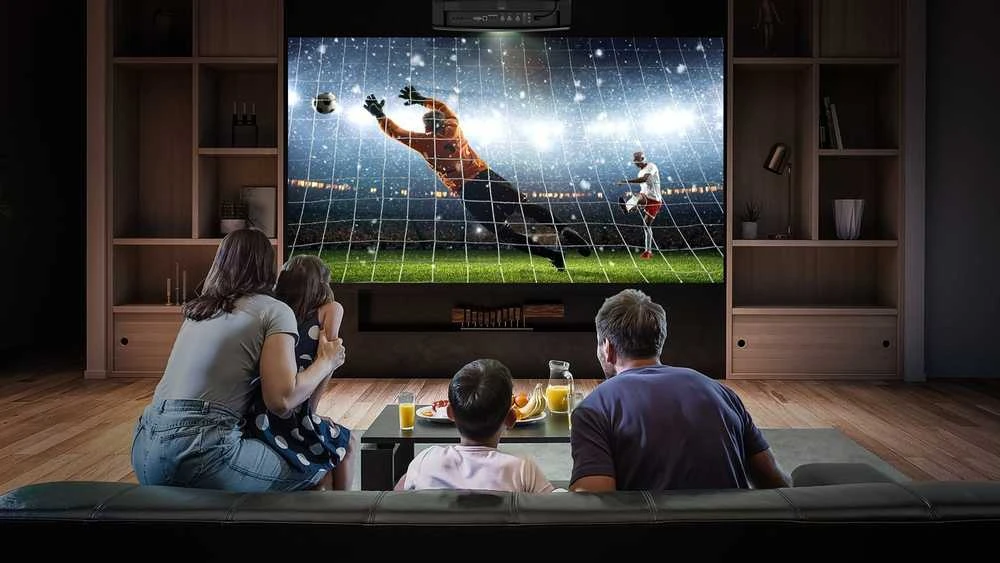 „Optoma“ projektorius UHZ68LV (DLP, lazerinis, UHD, 5000 ANSI, HDMI, RS232, RJ45, USB-A maitinimas, 2x5W atkūrimas)