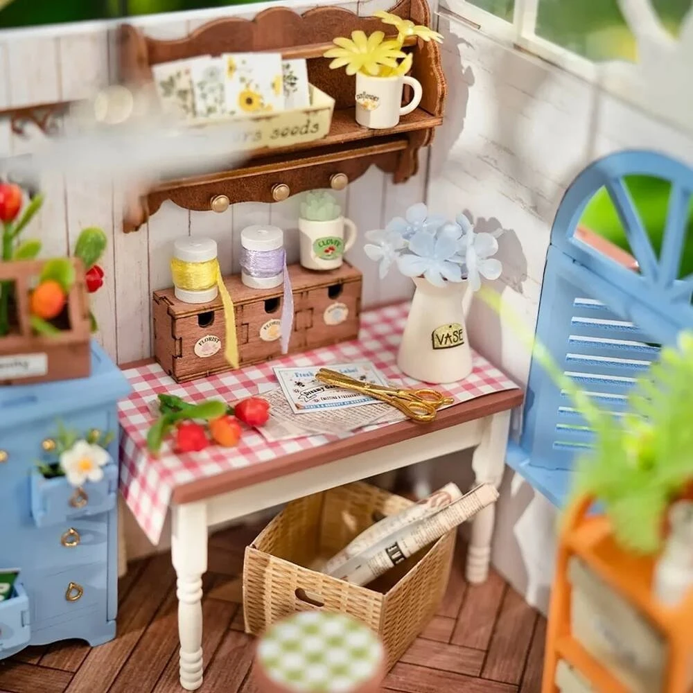 Robotime Mini namas 3D konstruktorius Dreamy Garden House