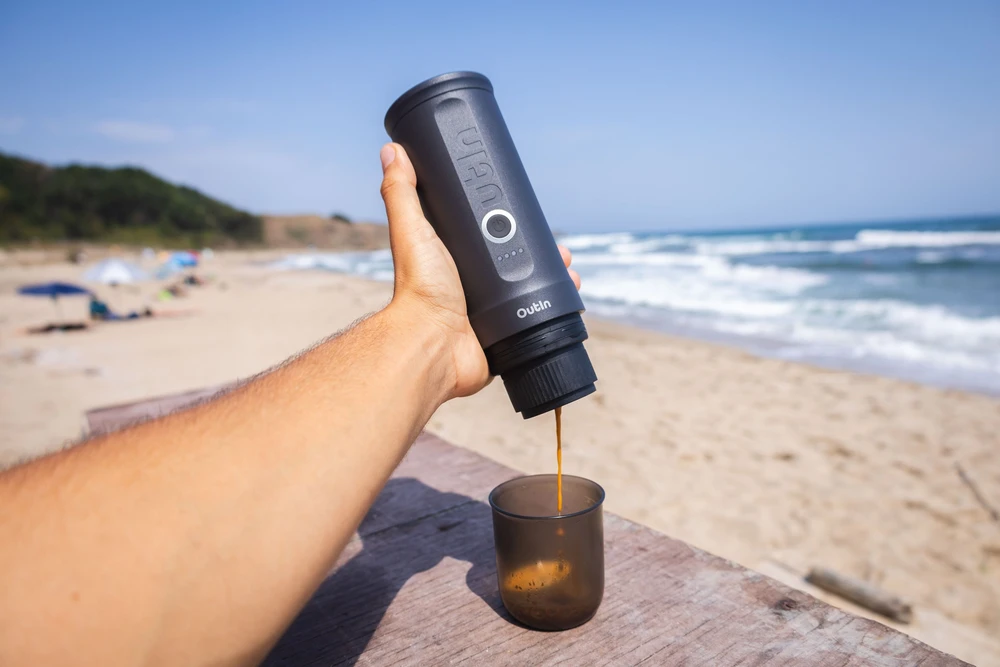 Outin Nano 7500 mAh nešiojamasis kavos virimo aparatas (pilkas)