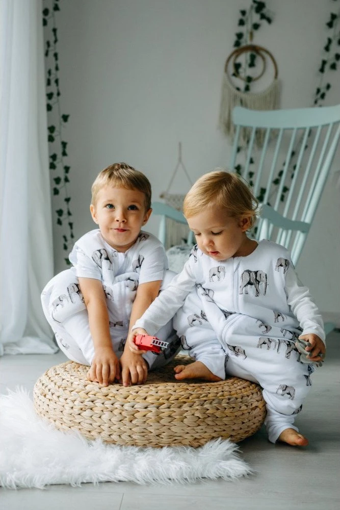 PULP BAMBOO Baby miegmaišis su 2 TOG kojelėmis - Dideli drambliai - nuo 2l iki 4l