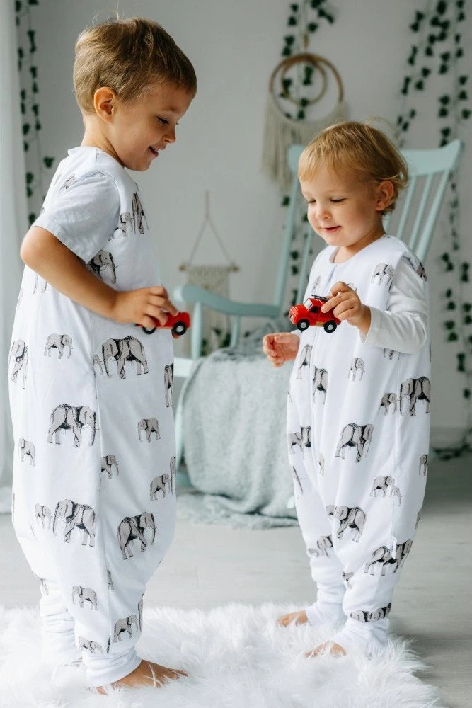 PULP BAMBOO Baby miegmaišis su 2 TOG kojelėmis - Dideli drambliai - nuo 2l iki 4l