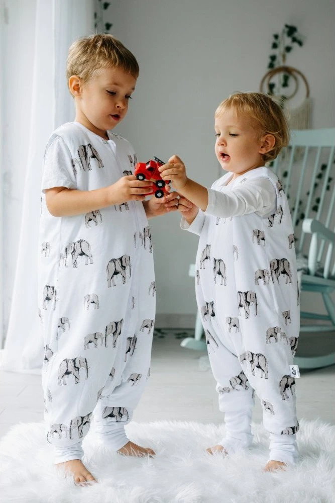 PULP BAMBOO Baby miegmaišis su 2 TOG kojelėmis - Dideli drambliai - nuo 2l iki 4l