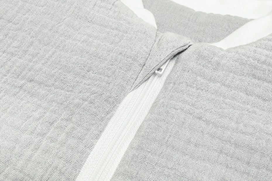 PULP BAMBOO Visą sezoną muslininis miegmaišis su kojinėmis - Pilka - 1 TOG nuo 1 metų iki 2,5 metų