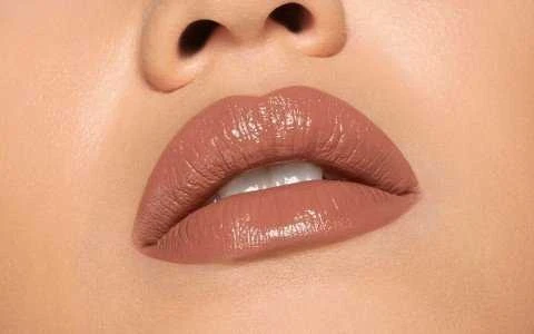 Pupa Milano Vamp! Lūpų dažai, 3,5 g, spalva - 106 Cappuccino