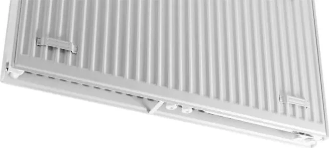 Purmo Thermrad radiatorius Super8 Compact 21 1499W, aukštis x plotis: 700x1000 mm su 8 jungtimis, įskaitant rankenas, oro sraigtą.