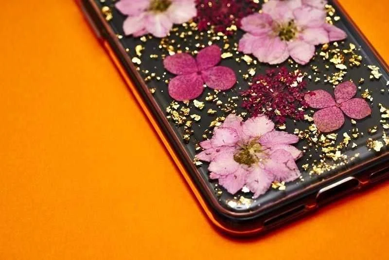 PURO Glam Hippie Chic Cover - dėklas skirtas Apple iPhone XR real žalias flower petals