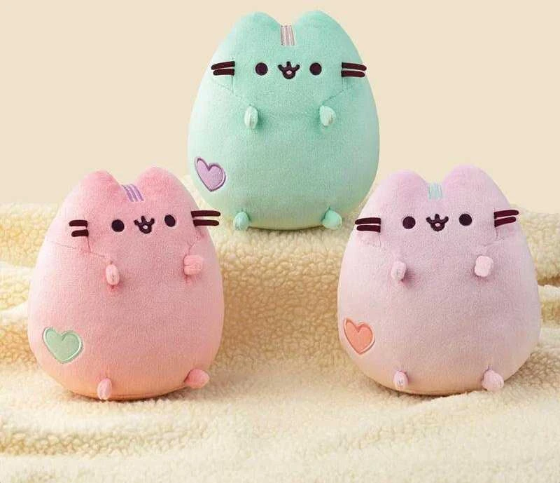 Daffi Pusheen - pliušinis žaislas 18 cm (mėtinės spalvos pastelinės spalvos)