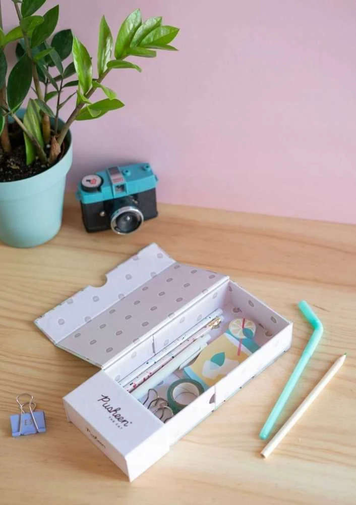 Pusheen - Desk Holder from the Foodie Collection