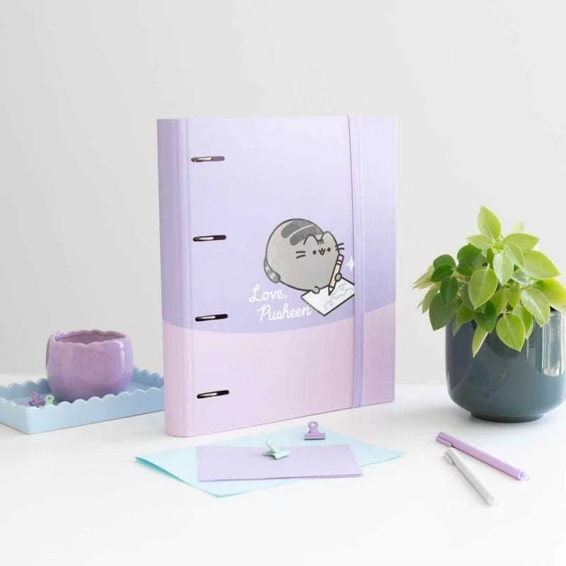 Pusheen - A4 formato segtuvas iš „Moments“ kolekcijos (4 žiedai, gumytė)