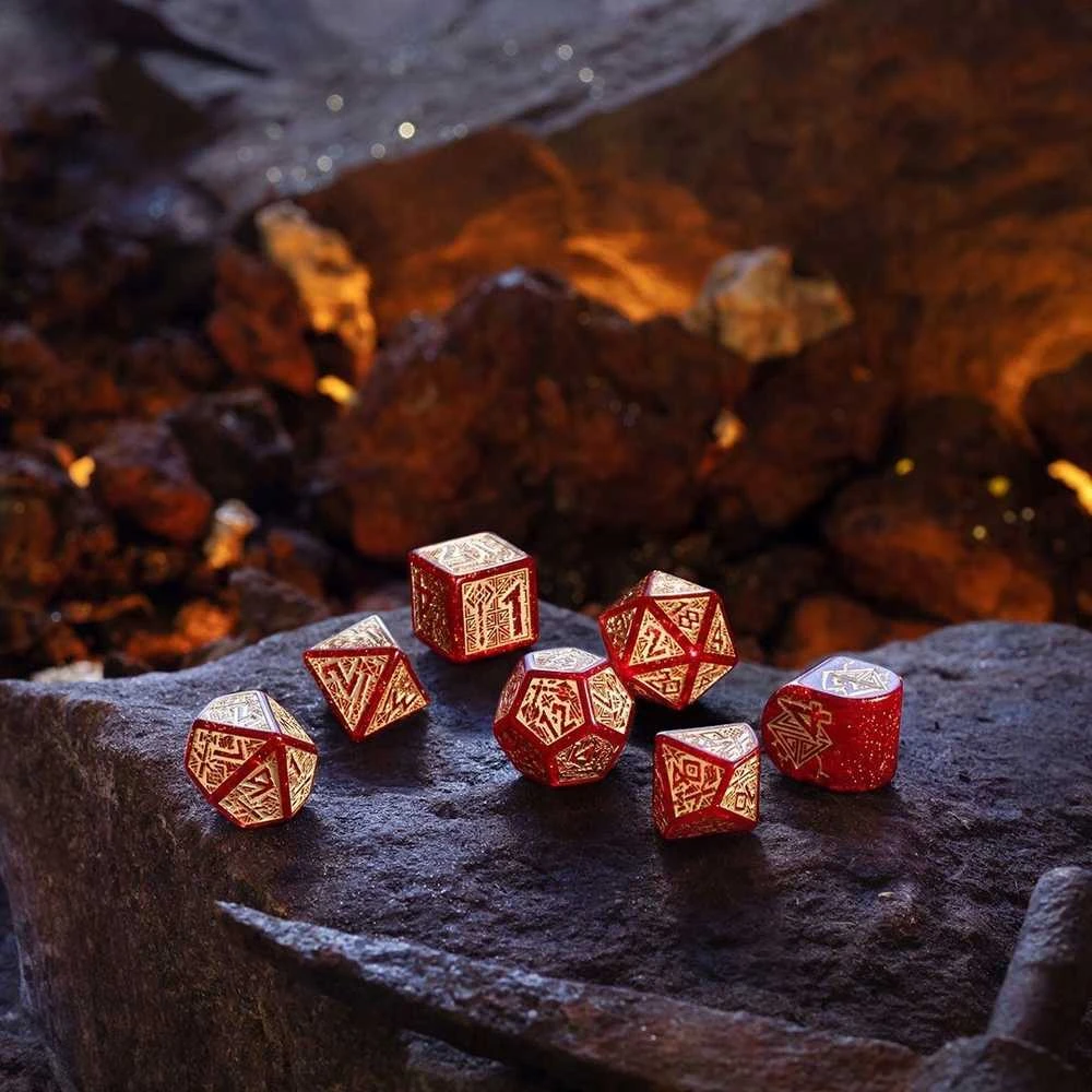 Q Workshop Dwarven Jewels Kauliukų Rinkinys (raudona Sp.)
