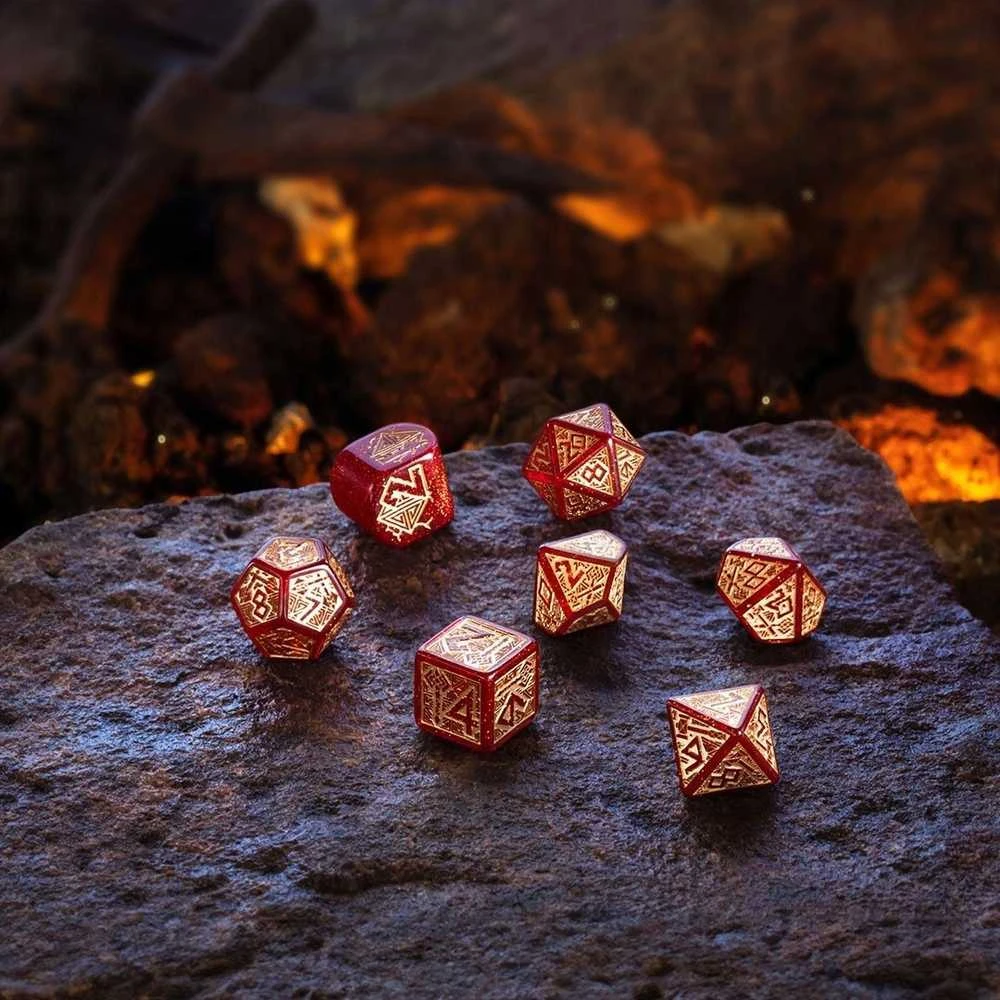 Q Workshop Dwarven Jewels Kauliukų Rinkinys (raudona Sp.)