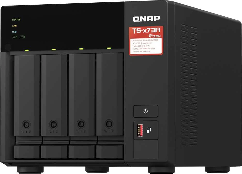 Serveris QNAP TS-473A + QSW-1105-5T Bundle Pack NAS Tower Ryzen Embedded V1500B 8 GB DDR4 0 TB QNAP Turbo System Juodas