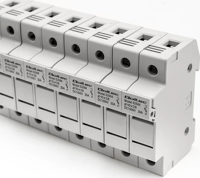 QOLTEC 52584 Saugiklio pagrindas Nuolatinės srovės saugiklis / 2P / 1000V / 30A / 10x38 / saulės