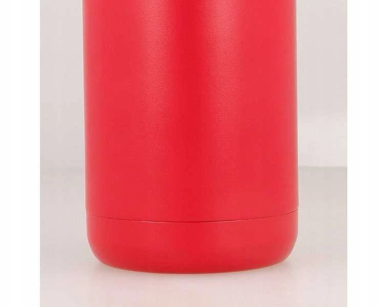 „Quokka Solid“ su dirželiu – nerūdijančio plieno termosas 630 ml su dirželiu (vyšnių raudonos spalvos)