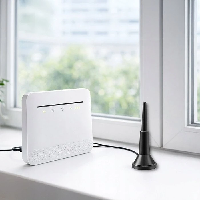 4G LTE antena su magnetiniu pagrindu - 5dBi - Qoltec 57058
