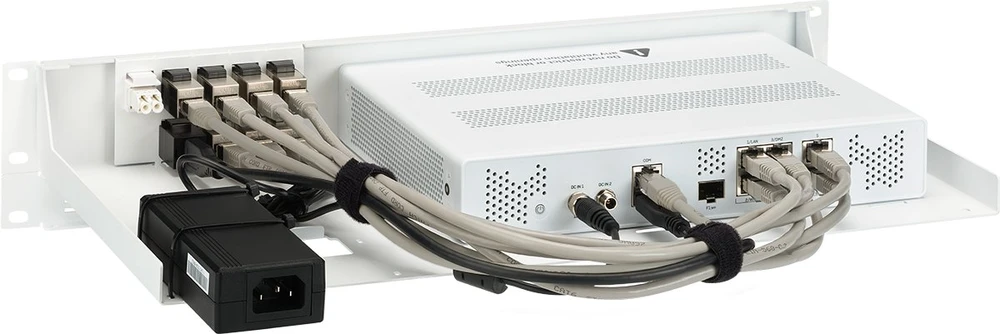 Rackmount IT Rackmount.IT rinkinys, skirtas „Sophos XGS 108“ – ekranuotas