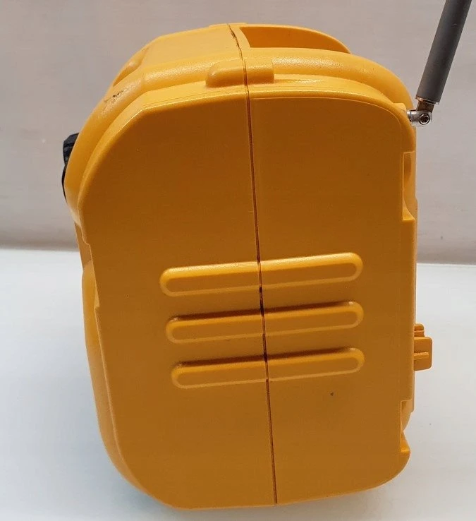 Radijo imtuvas DeWalt DCR021-XJ; 10,8-18 V (be akumuliatoriaus ir pakrovėjo)
