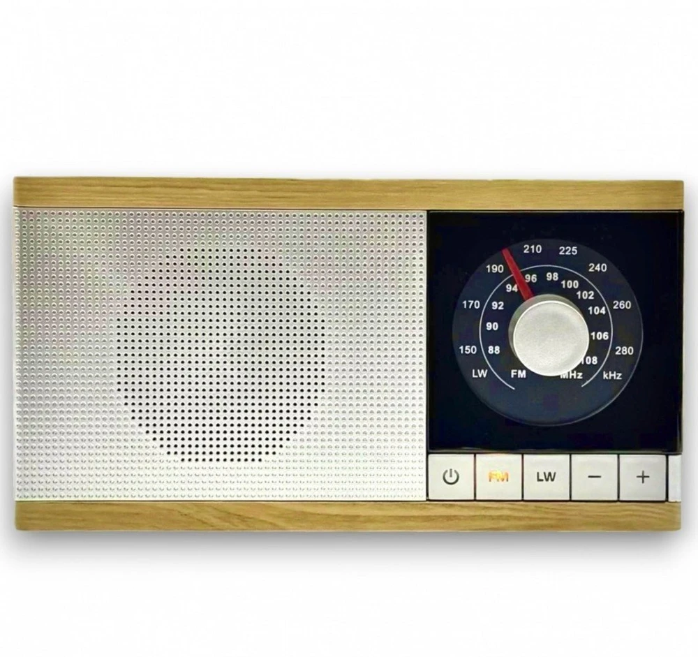 Eltra Radio Krystyna mediniame dėkle