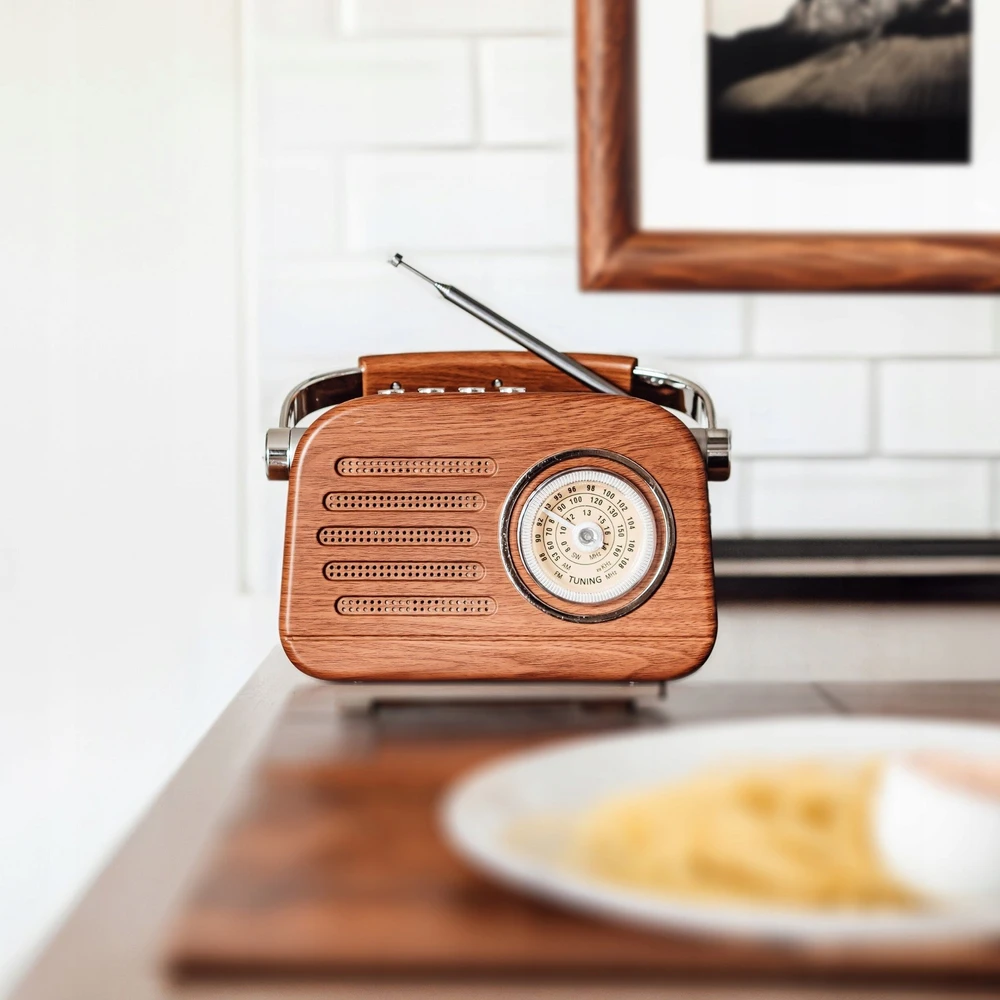 Retoo FM radijas radijas su „Bluetooth“ / FM radijas su „Bluetooth“ raudonas