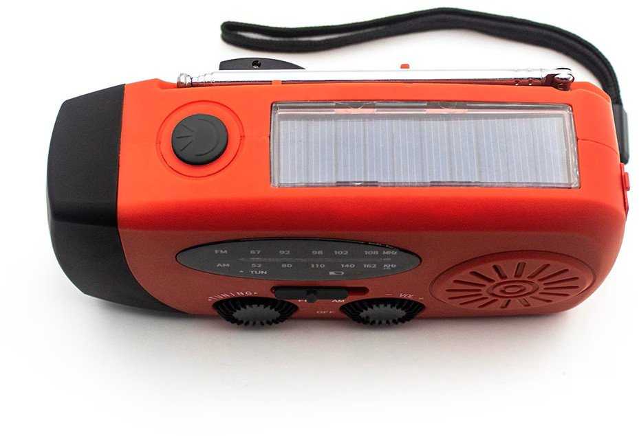 Radio solarne Denver SCR-2005 su lampką i funkcją SOS