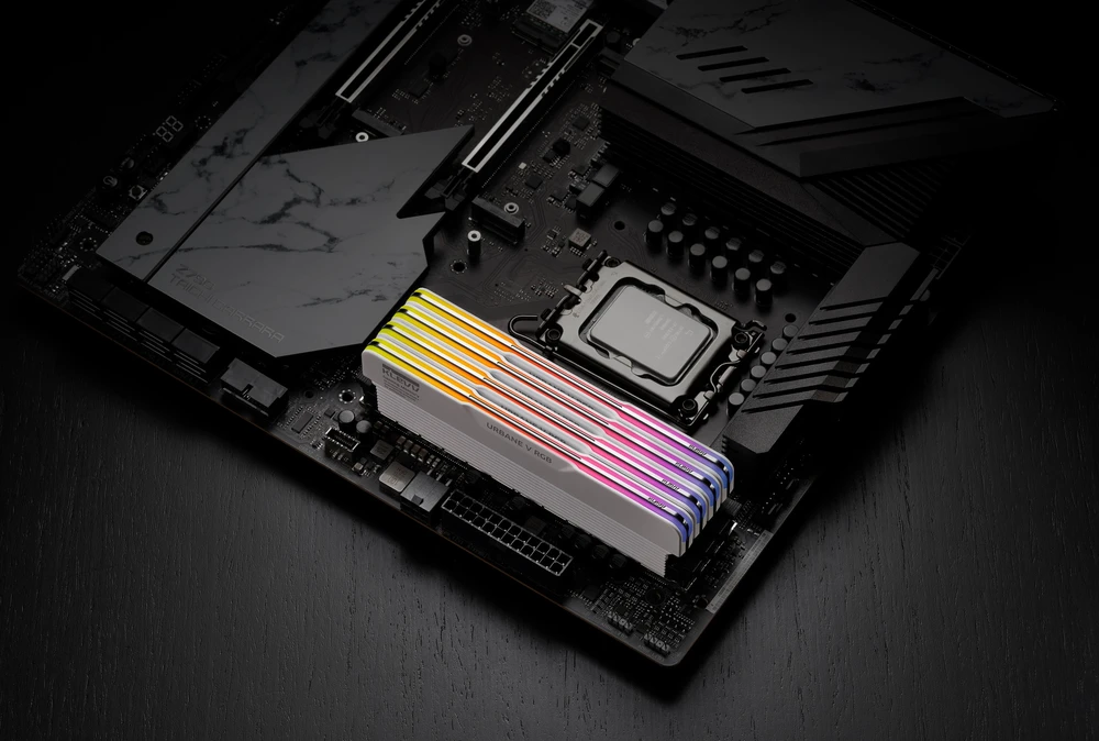 RAM Atmintis Klevv Urbane V RGB moduł pamięci 32 GB 2 x 16 GB DDR5 6000 MT/s 288-pin DIMM (KD5AGUA80-60A300M)