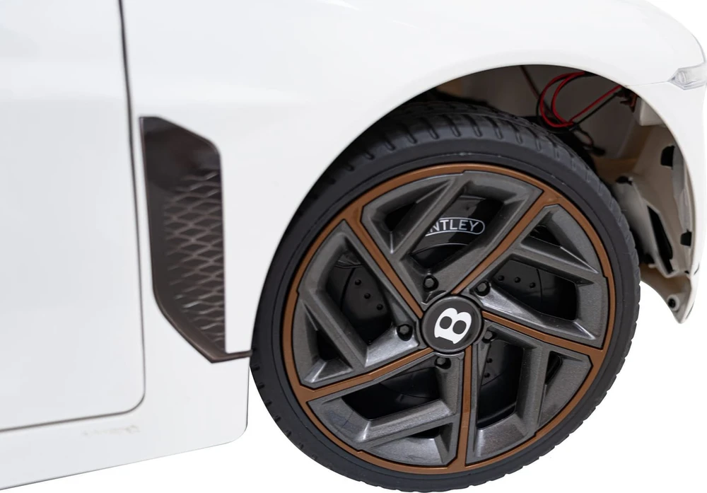 RAMIZ Elektromobilis Bentley Bacalar baltas su pulteliu ir LED apšvietimu