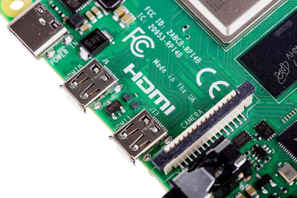 Raspberry Pi 4 B modelis, WiFi DualBand Bluetooth, 2 GB RAM, 1.8 GHz – dviejų RAM versija