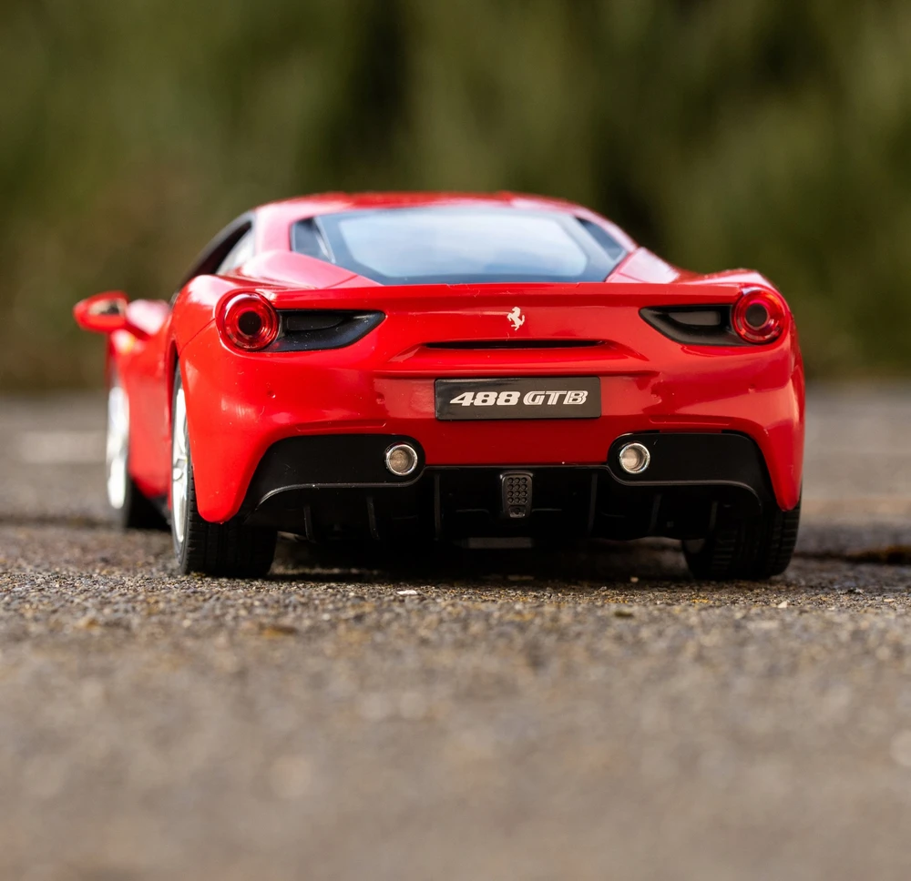 RASTAR 75600 R/C 1:14 Ferrari 488 GTB