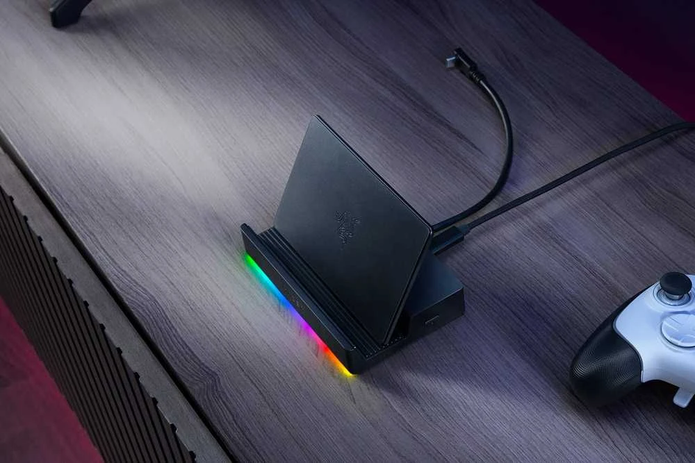 Razer | Chroma delninis dokas – C tipo USB 6 viename prijungimo stotis