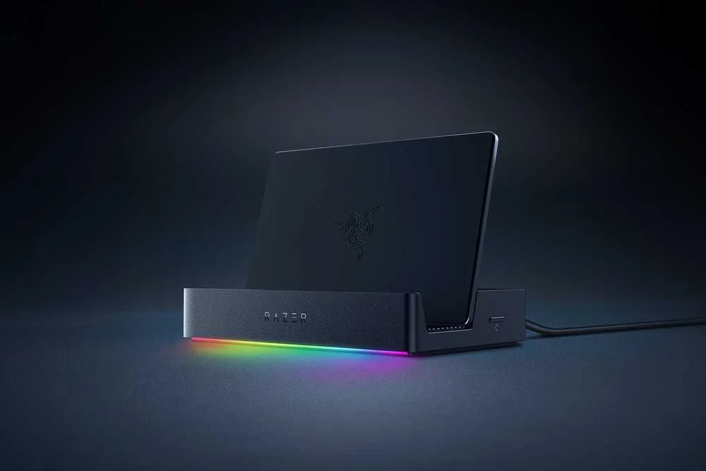 Razer | Chroma delninis dokas – C tipo USB 6 viename prijungimo stotis