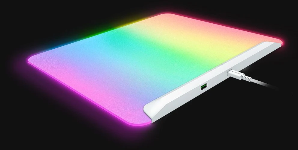 Kilimėlis Razer Firefly V2 Pro Baltos